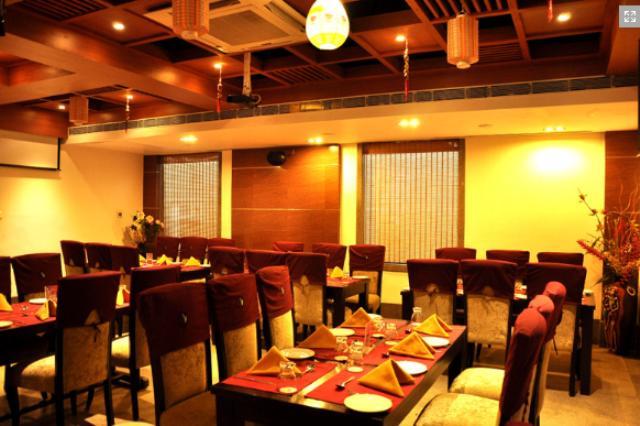Hotel Dayal International, Jamshedpur Bagian luar foto