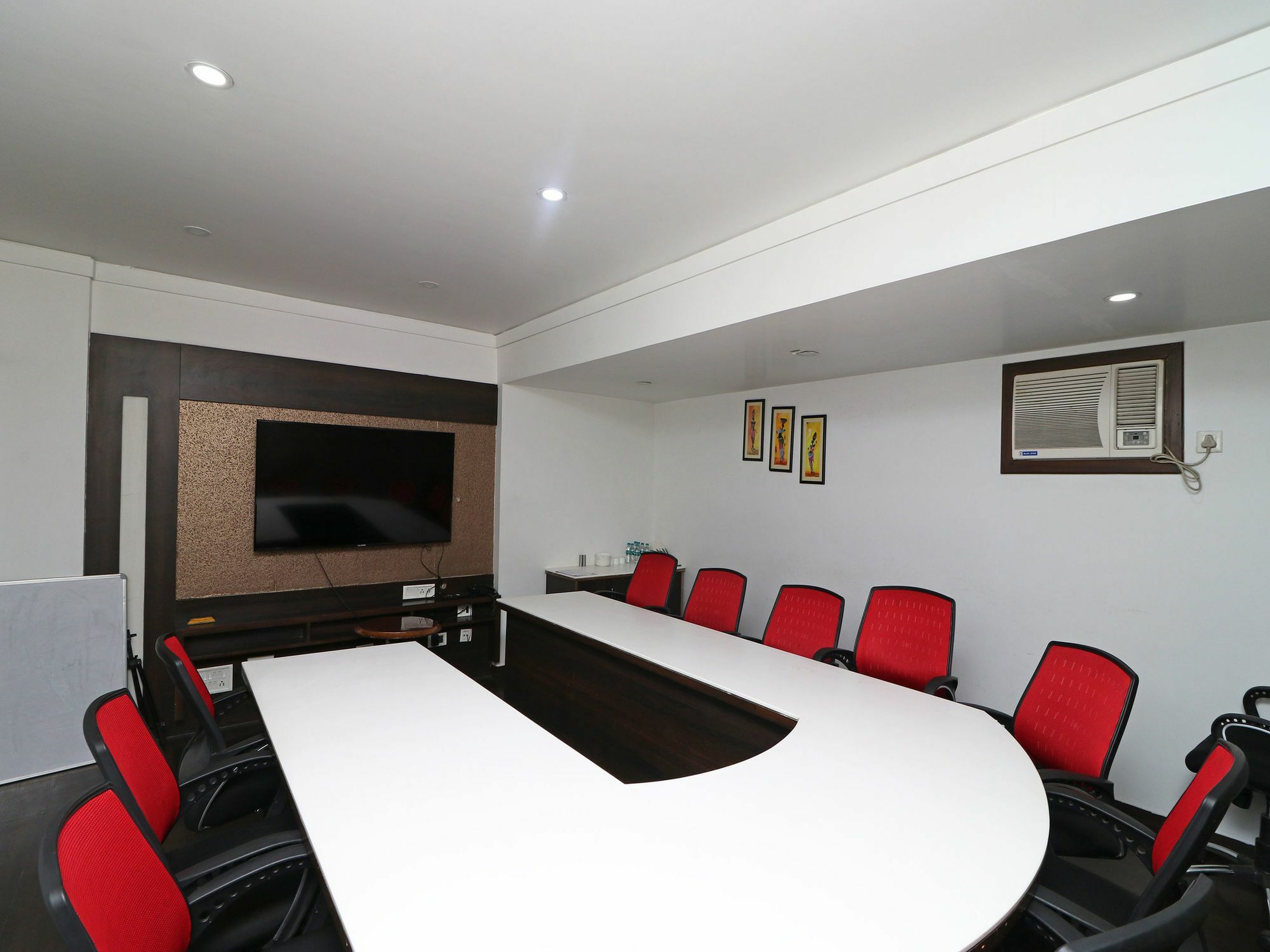 Hotel Dayal International, Jamshedpur Bagian luar foto